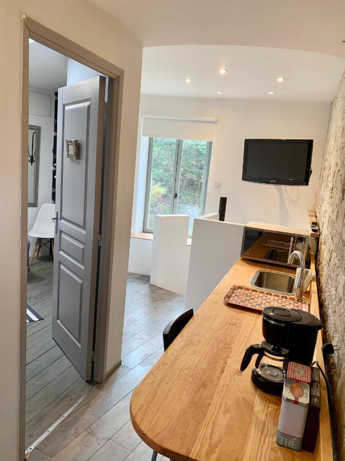 Suite Familiale- Deux Chambres Saint-Meme-les-Carrieres Exteriör bild